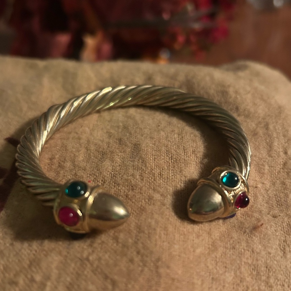 Elegant Gold-Toned Bracelet with Gem Accents